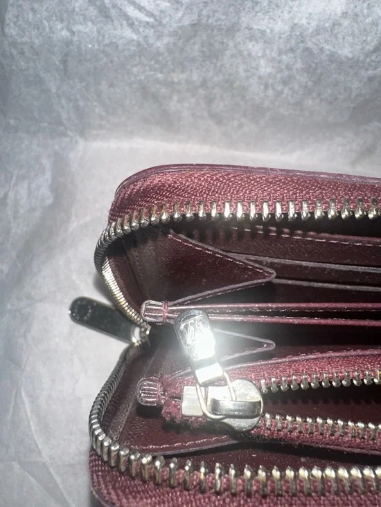 Louis Vuitton Zippy Epi Long Wallet in Burgundy EUC & COA - Picture 13 of 16